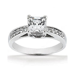 Anello di fidanzamento con diamante da 2,05 ct con montatura a cattedrale Nuovo