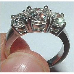 Anello di fidanzamento con diamante da 4 carati 3 pietre passato presente futuro gioielli