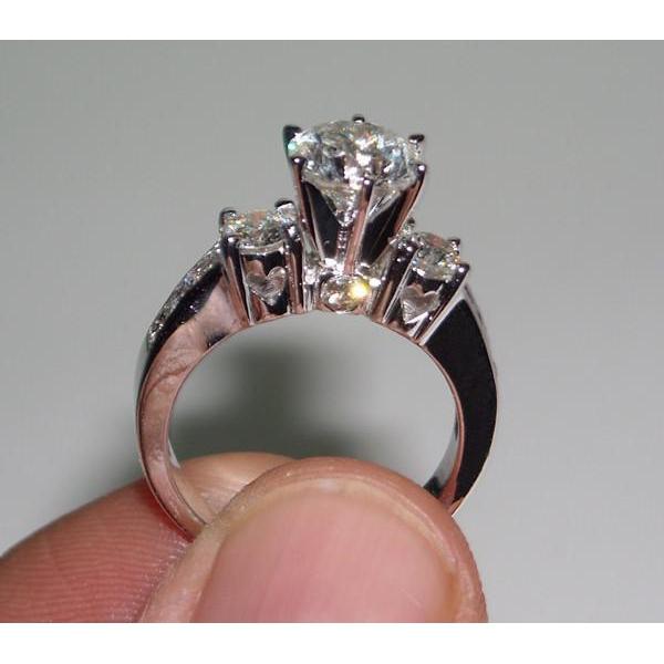 Anello di fidanzamento con diamante da 4 carati in oro bianco - harrychadent.it