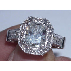 Anello di fidanzamento con diamante da 8,51 carati, taglio radiante
