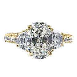 Anello di fidanzamento con diamante ovale 3 pietre stile oro giallo 4.51 carati