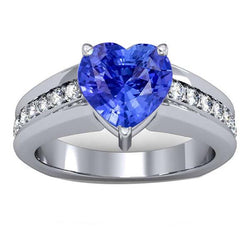 Anello di fidanzamento con diamante rotondo a cuore con zaffiro blu naturale 3.50 carati