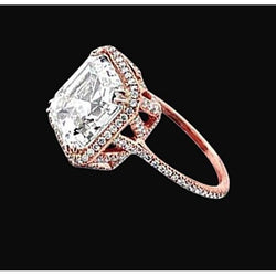 Anello di fidanzamento con diamante splendente con alone fantasia 3.51 ct. Oro rosa 14K