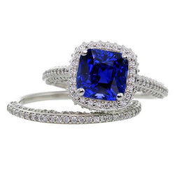 Anello di fidanzamento con diamante zaffiro cuscino Halo Set 4.50 carati