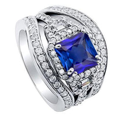 Anello di fidanzamento con diamante zaffiro radiante Halo con rivestimento 4.50 carati