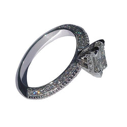 Anello di fidanzamento con micro pavé di diamanti principessa da 3.50 carati