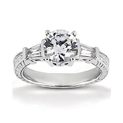 Anello di fidanzamento con tre diamanti in pietra da 2.50 carati. oro bianco 14K