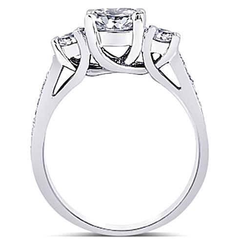 Anello di fidanzamento con tre diamanti rotondi in pietra da 2.71 carati Nuovo - harrychadent.it