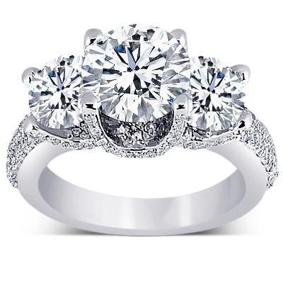 Anello di fidanzamento con tre pietre Pave Diamonds 4.75 carati oro bianco 14K - harrychadent.it