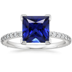 Anello di fidanzamento con zaffiro di Ceylon con accenti di diamanti a pavé 5.50 carati