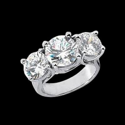 Anello di fidanzamento da donna con diamanti in oro bianco con tre pietre da 4 carati Nuovo - harrychadent.it