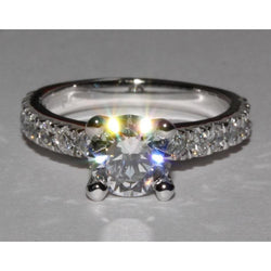 Anello di fidanzamento in oro bianco 14 carati con diamanti a taglio rotondo da 1,50 carati