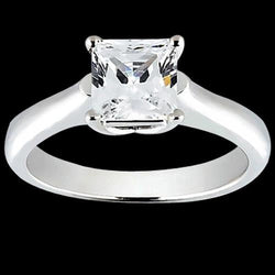 Anello di fidanzamento in oro bianco 14 carati. con diamante solitario da 1 carato taglio princess