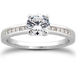 Anello di fidanzamento in oro bianco 14 kt con diamanti taglio principessa e taglio rotondo da 2,75 ct