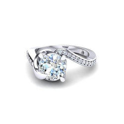 Anello di fidanzamento in oro bianco con diamante taglio brillante da 2,40 ct con accenti
