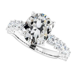 Anello di fidanzamento in oro rotondo e ovale con diamante a taglio antico 6.50 carati