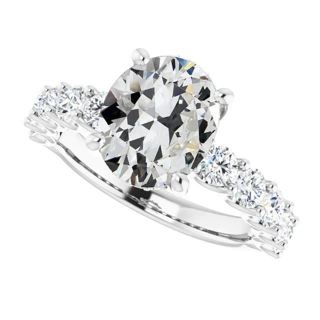 Anello di fidanzamento in oro rotondo e ovale con diamante a taglio antico 6.50 carati