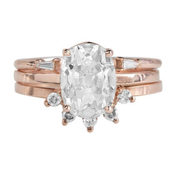 Anello di fidanzamento ovale con gioielli in oro con diamanti taglio miniera 8.60 carati
