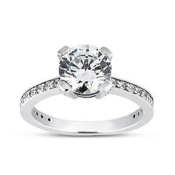 Anello di fidanzamento solitario con diamante tondo. 1.45 carati. WG 14K