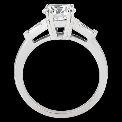 Anello di fidanzamento stile tre pietre con diamanti tondi e baguette da 1.9 carati - harrychadent.it