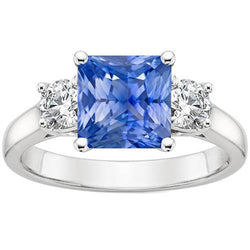 Anello in oro 14 carati con zaffiro blu di Ceylon 4 carati e diamante rotondo 3 pietre