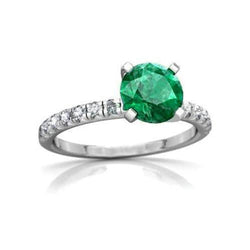 Anello in oro bianco 14K con smeraldo verde e diamanti da 3,80 carati