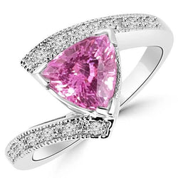 Anello in oro bianco con zaffiro rosa taglio trilioni di diamanti. gioielli in oro bianco da 1.25 ct