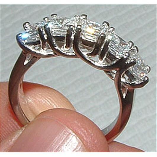 Anello in oro bianco massiccio con diamante taglio principessa con cinque pietre da 2.50 carati Nuovo - harrychadent.it