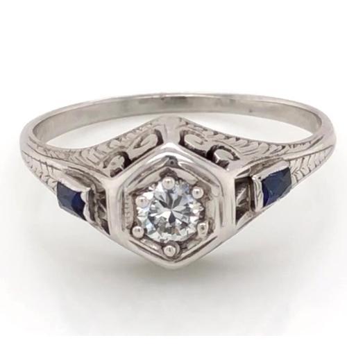 Anello in stile antico con diamante 1.50 carati con zaffiro blu di Ceylon - harrychadent.it