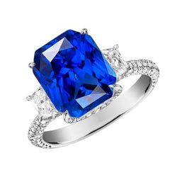 Anello in zaffiro con 3 pietre brillanti e diamanti con accenti in oro 4.50 carati