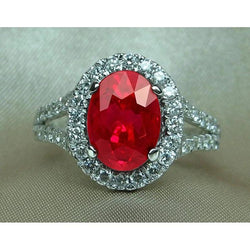 Anello nuziale rosso rubino ovale con accenti diamante 6.75 carati oro bianco