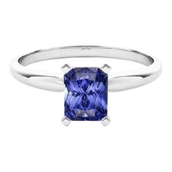 Anello solitario da donna in oro con zaffiro radiante dello Sri Lanka 1.50 carati