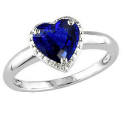 Anello solitario in pietra preziosa con zaffiro di Ceylon taglio cuore 2.50 carati in oro 14K