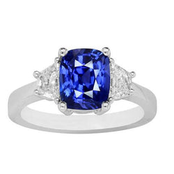 Anello trapezoidale con diamante e cuscino zaffiro blu 3 pietre 2.50 carati