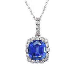 Ciondolo con zaffiro blu cuscino e diamanti tondi con catena 4,25 carati