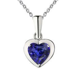Ciondolo solitario in oro a forma di cuore con zaffiro blu scuro incastonato 2 carati