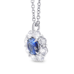 Collana con ciondolo in oro e diamanti con zaffiro blu dello Sri Lanka da 4.50 carati