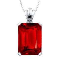 Collana con ciondolo in rubino da 8 carati. set solitario. oro bianco 14K