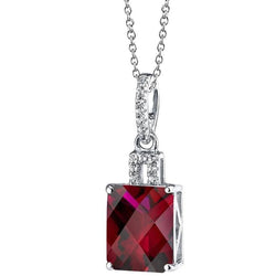 Collana con pendente a forma di rubino rosso brillante con diamanti 5.35 carati