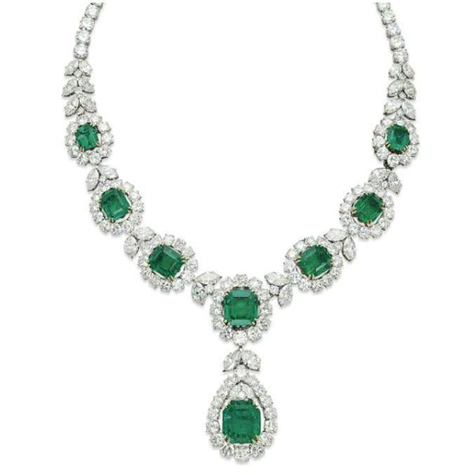 Collana in oro bianco 14K con smeraldo verde 72 ct e diamanti - harrychadent.it