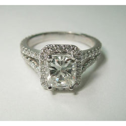 Cuscino anello di fidanzamento con diamante reale. oro bianco 14 carati. 2.75 carati