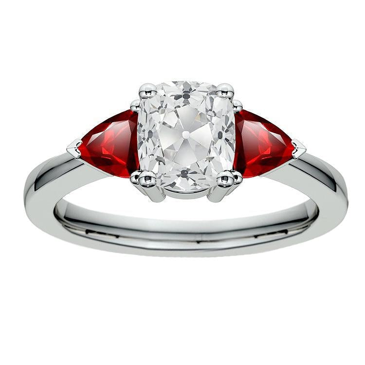 Cuscino per anello con 3 pietre Vecchio minatore Diamante Trilioni di rubini 5.25 carati - harrychadent.it
