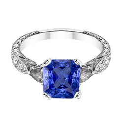 Gioiello con gemme di zaffiro Anello con pera da 3 carati e diamante rotondo