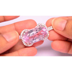 Kunzite rosa da donna in oro 19 carati con pendente con collana di diamanti