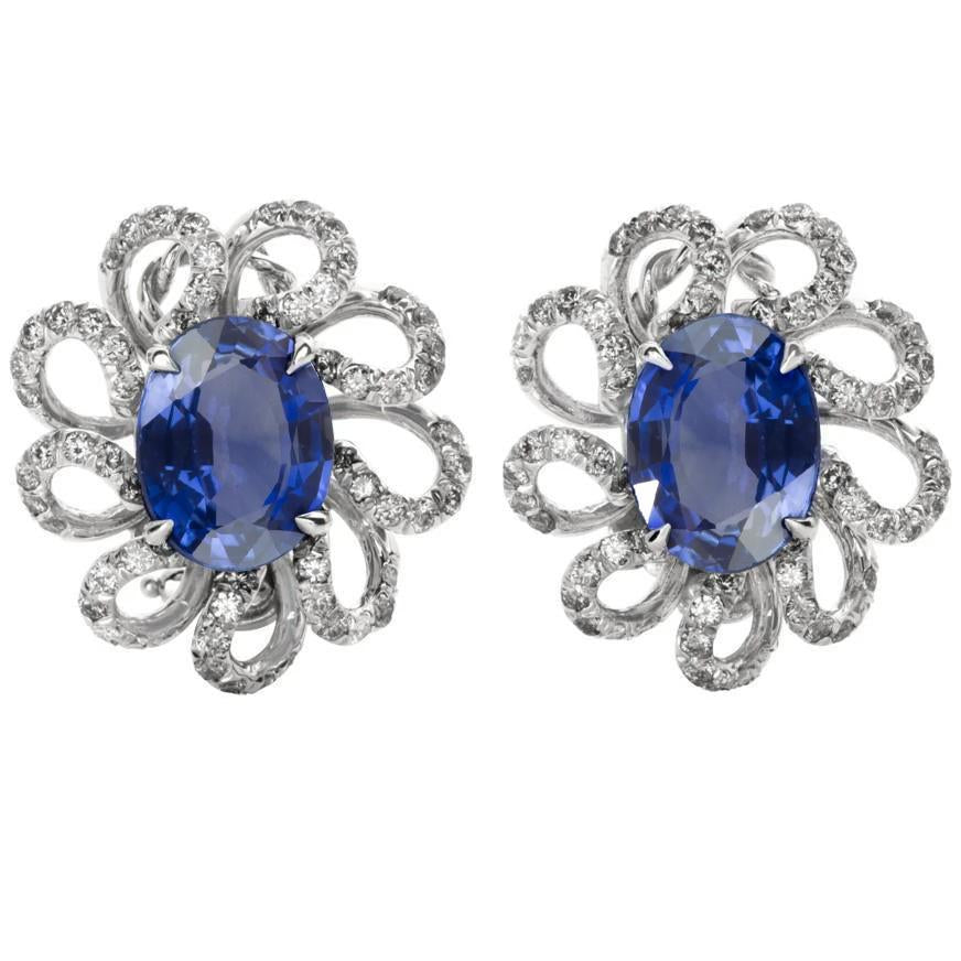 Orecchino a bottone con zaffiro blu taglio ovale e diamanti da 5,50 ct - harrychadent.it