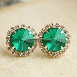 Orecchino a lobo con diamante verde smeraldo a forma rotonda da 17 carati 14K