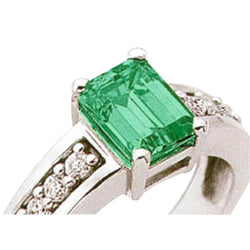 Solitario con anello di diamanti e smeraldo verde da 3.75 ct con accenti