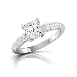 Splendido anello in oro bianco 14 carati con diamante taglio rotondo e principessa da 3,20 ct