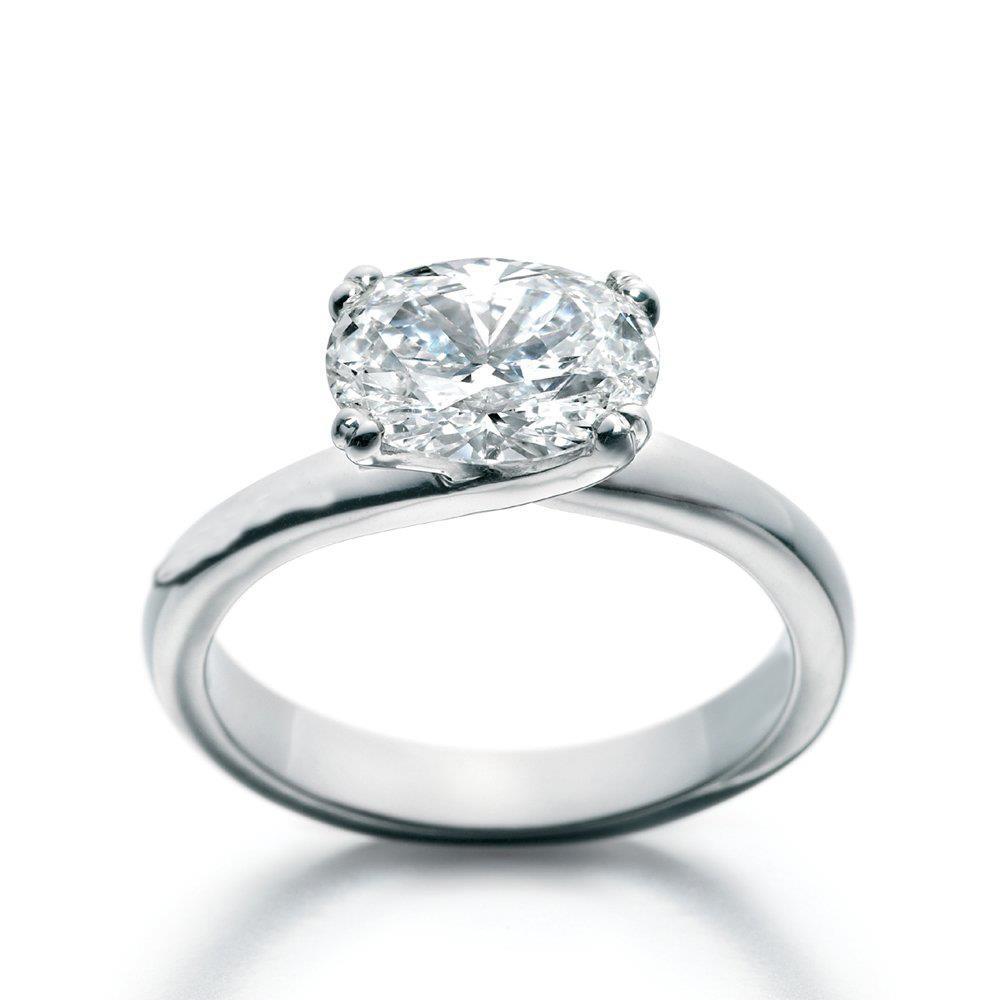 Taglio ovale 2,50 ct. Anello di fidanzamento con diamante solitario - harrychadent.it