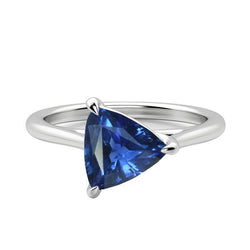 anello solitario con 1,50 carati Trilioni di zaffiri blu naturali in oro bianco 14 carati